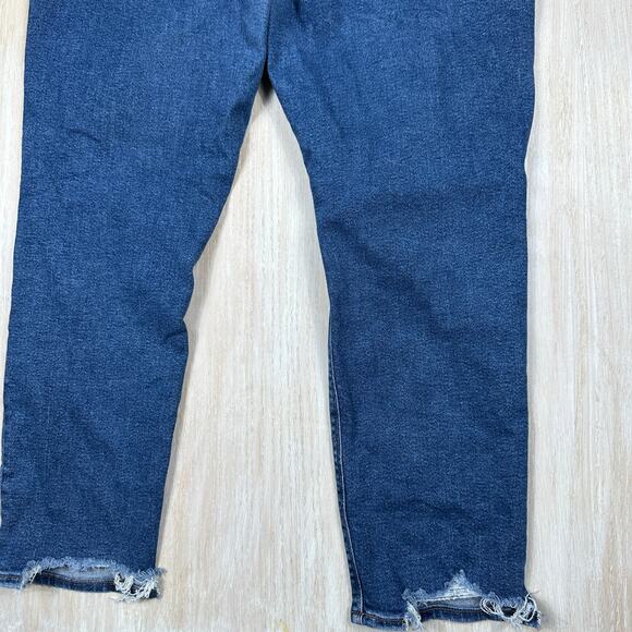 American Eagle Curvy Mom Jeans Distressed Ripped Knees Raw Hem Stretch Blue 8 - Picture 13 of 15